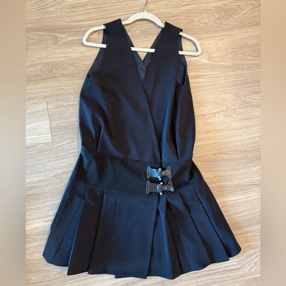 Cher Michel Klein Navy & Black Sleeveless Dress